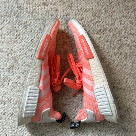 Adidas NMD R1 - Picture 4 of 8